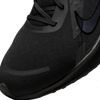 Кроссовки Nike QUEST 5