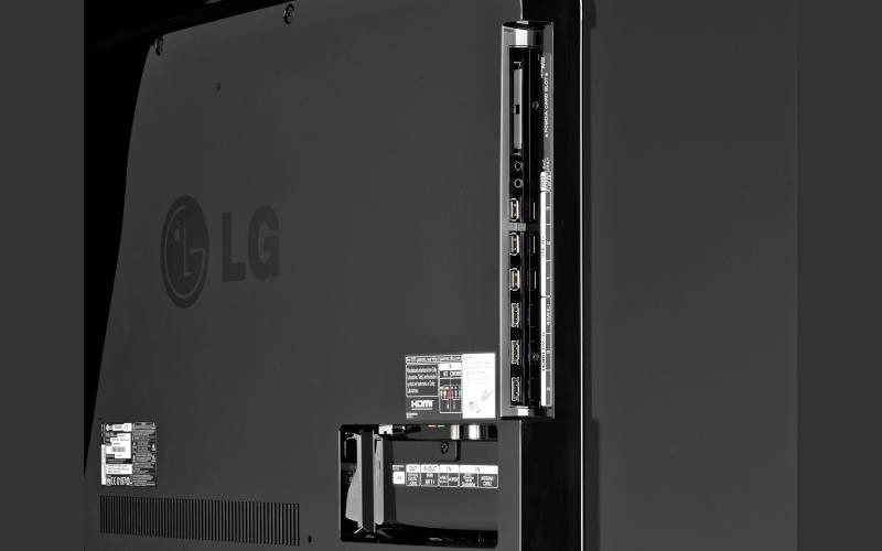 3D OLED телевизор LG 55EC930V, 140 см