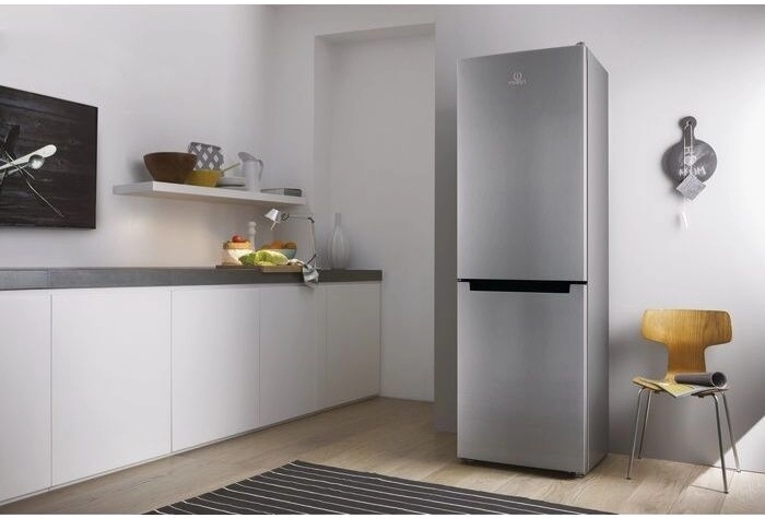 Холодильник с нижней морозильной камерой Indesit LI9S1ES, 372 л, 201.3 см, A+, Серебристый